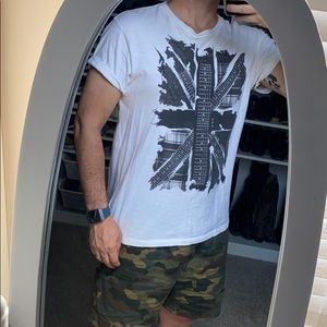 2/$12 -  Men’s GAP & Threadless Shirt